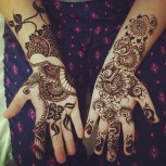 Mustari gets Emma mehndi